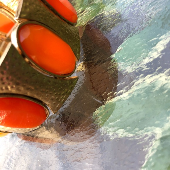 Stretch Bracelet Hammer Gold Tone Orange Ovals NWO - Picture 4 of 7